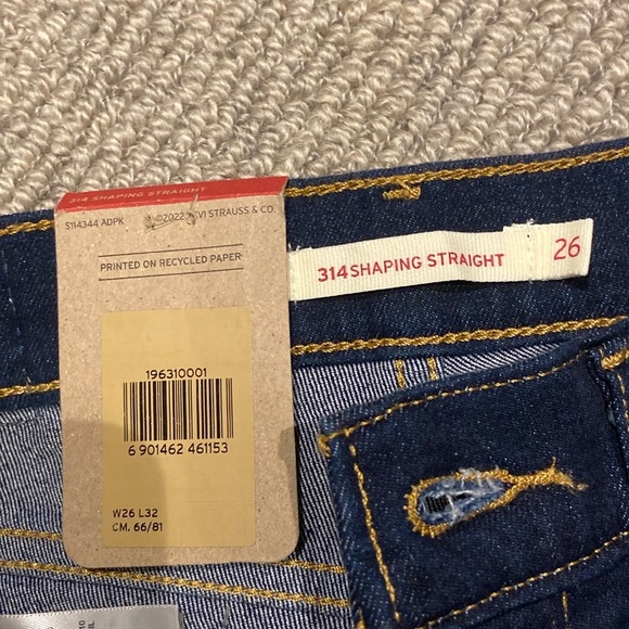 Levi Jeans 26x32 NWT DARK Jean Stretch 314 Shape Straight - Picture 4 of 10